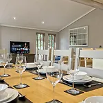 Chalet High Oaks Grange - Contemporary *