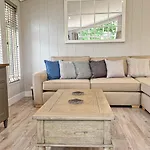 High Oaks Grange - Contemporary Chalet Pickering