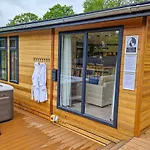 High Oaks Grange - Contemporary Chalet Pickering