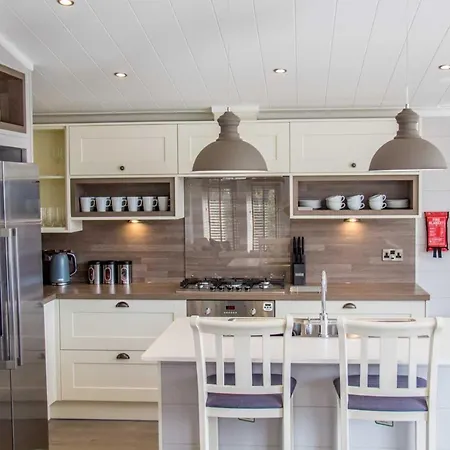 High Oaks Grange - Contemporary