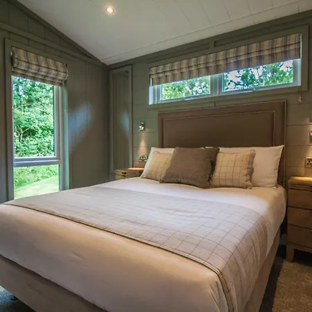 Chalet High Oaks Grange - Contemporary Pickering