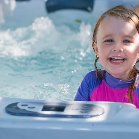 High Oaks Grange - Contemporary