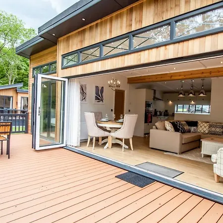 Alpstuga High Oaks Grange - Contemporary *