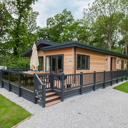 Chalet High Oaks Grange - Contemporary Pickering