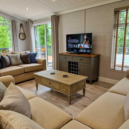 Alpstuga High Oaks Grange - Contemporary Pickering