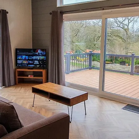 High Oaks Grange - Contemporary