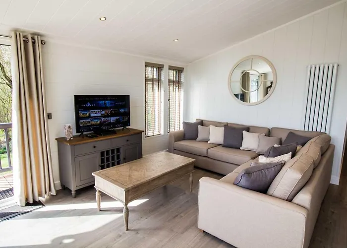 High Oaks Grange - Contemporary