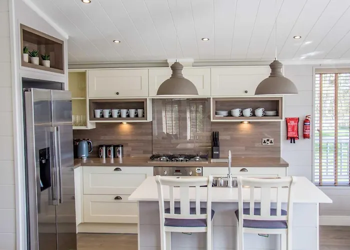 High Oaks Grange - Contemporary